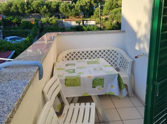 Penzion Mira Supetarska Draga