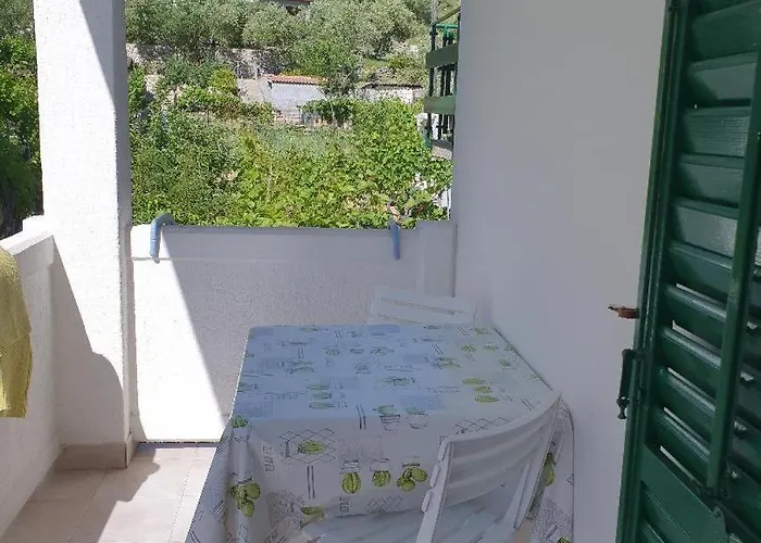 Mira Penzion