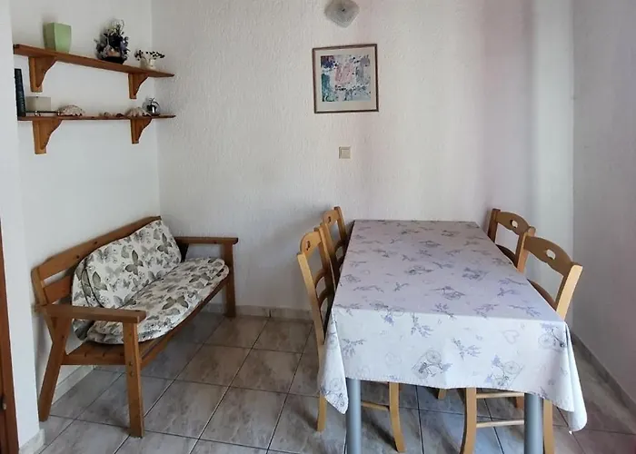 Casa de hóspedes Mira 3*