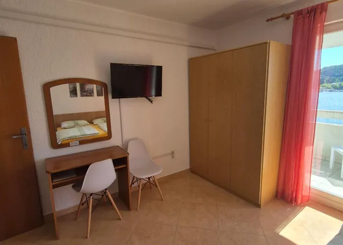 Penzion Mira Supetarska Draga