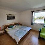 Casa de hóspedes Mira 3*