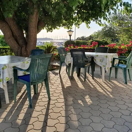 Mira Guest house 3*