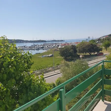 Mira Guest house