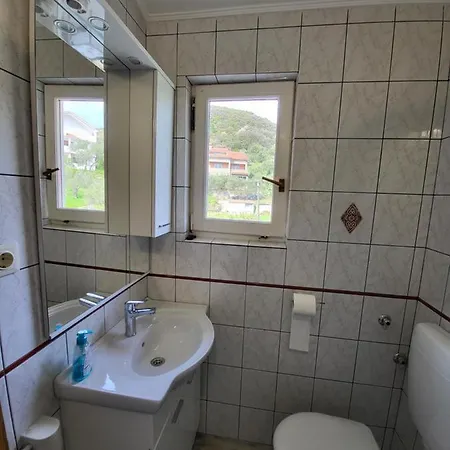 Guest house Mira Supetarska Draga