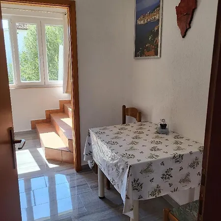 Guest house Mira 3*