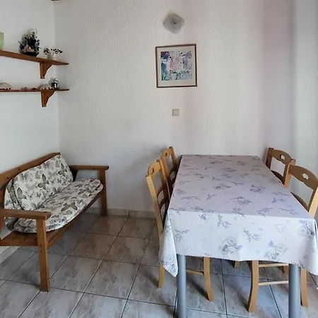 Guest house Mira 3*