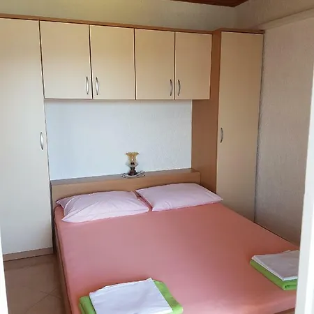 Guest house Mira